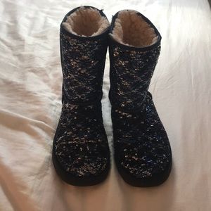 Reversible sequin uggs